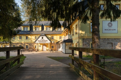 hotel-skalni-mlyn-exterier-1.jpg