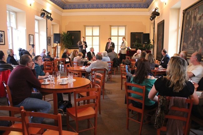 1. Broumovské diskuse